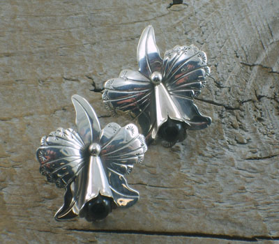 Native American Earrings -Oynx Orchid